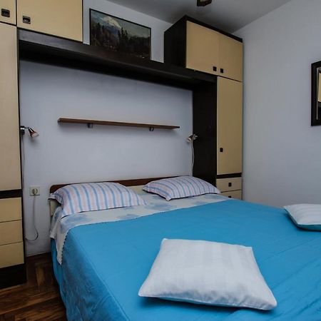 Apartments Dario Porec Bagian luar foto